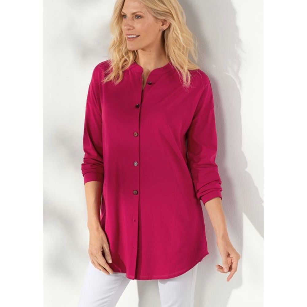NWOT Soft Surroundings Moderne Big Button Down